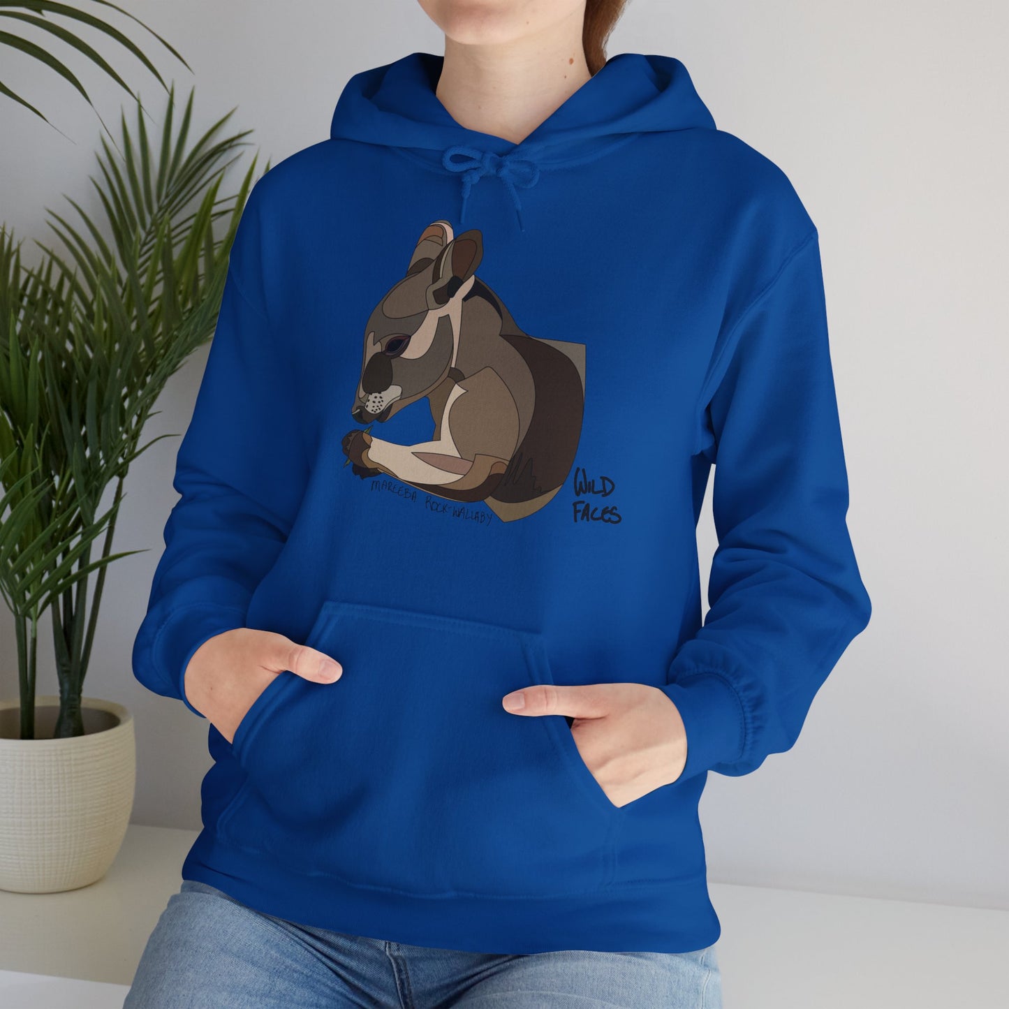 Mareeba Rock-wallaby | Unisex Heavy Blend™ Hooded Sweatshirt