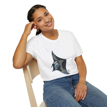 Reef Manta Ray- large design - Unisex Softstyle T-Shirt
