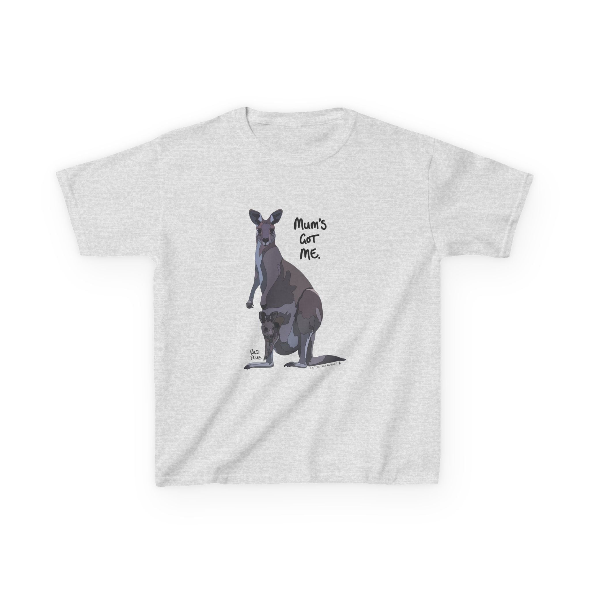 Mum's got me - Eastern Grey Kangaroo | Kids Heavy Cotton™ Tee