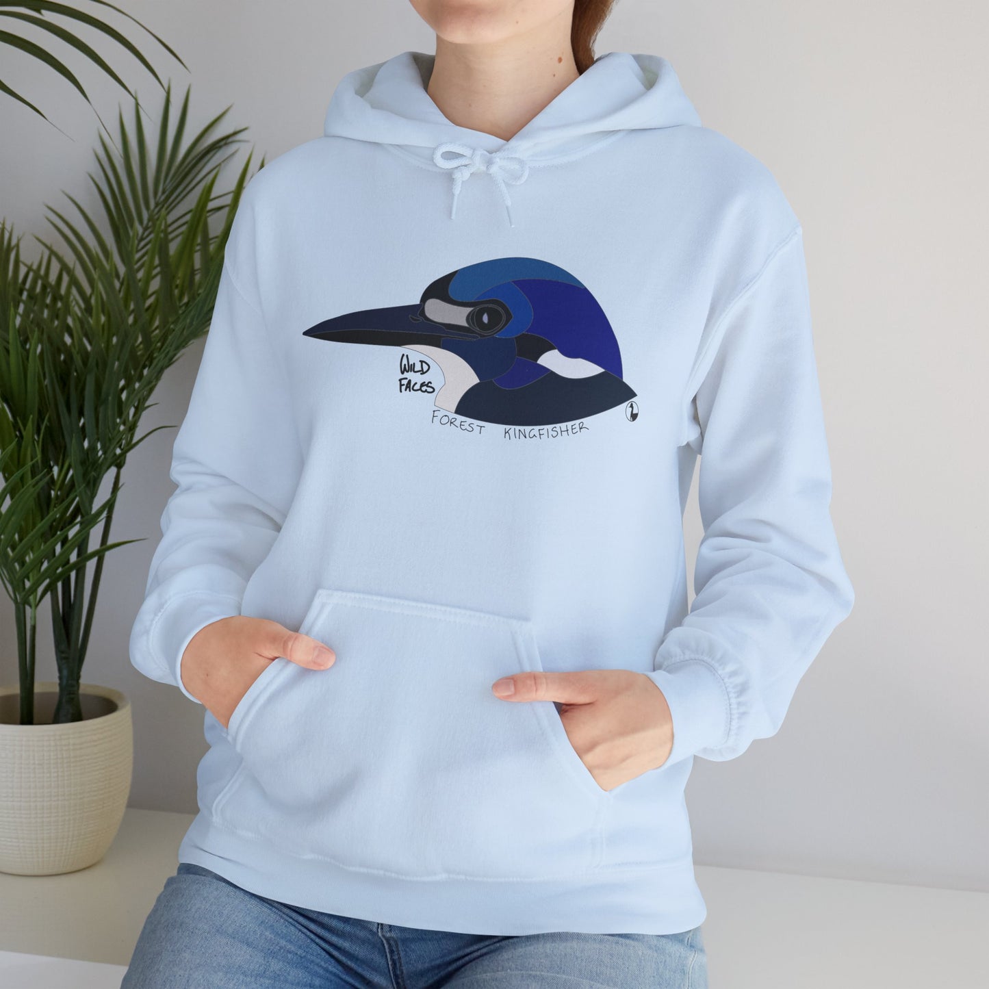 Forest Kingfisher Head | Unisex Heavy Blend™ Hooded Sweatshirt