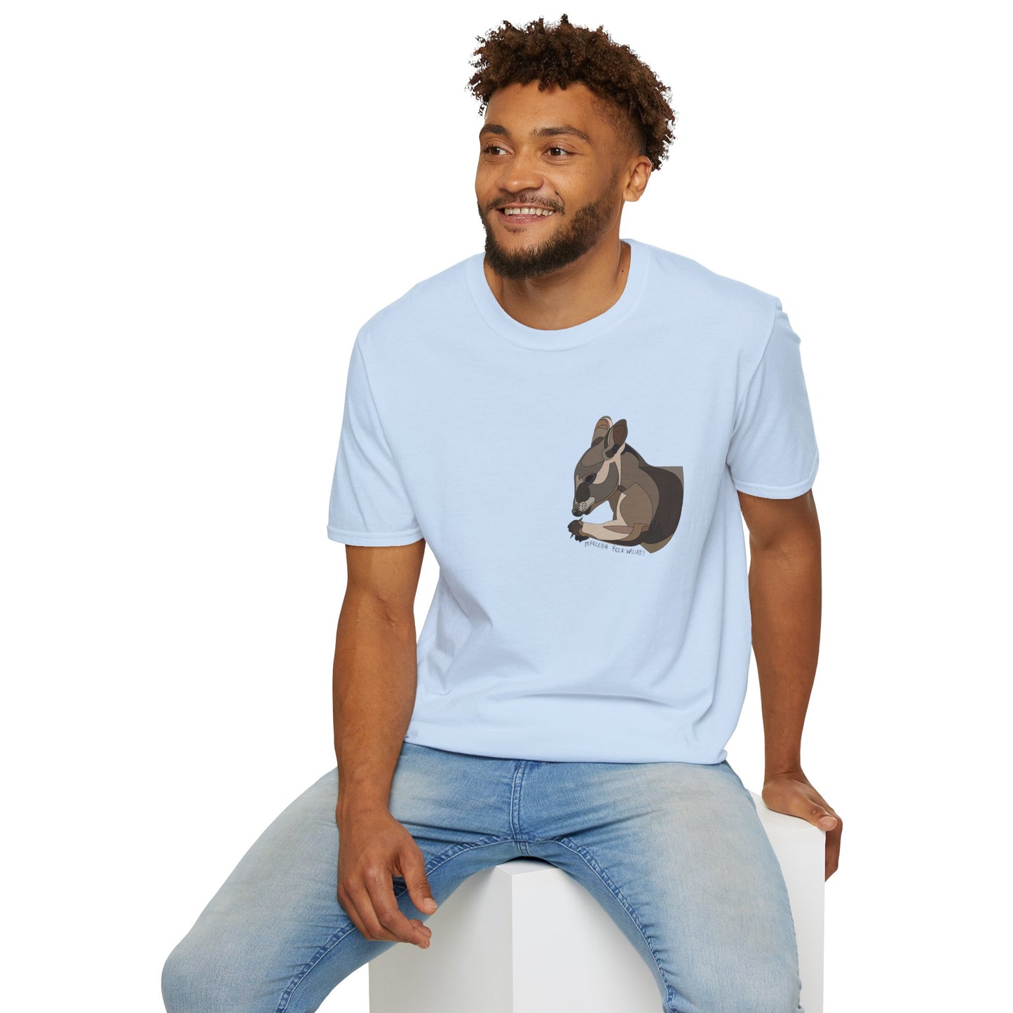 Mareeba Rock-wallaby - Small design - Unisex Softstyle T-Shirt