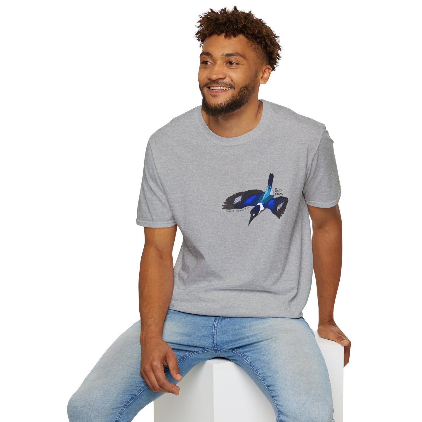 Forest Kingfisher (flying) - Small design - Unisex Softstyle T-Shirt