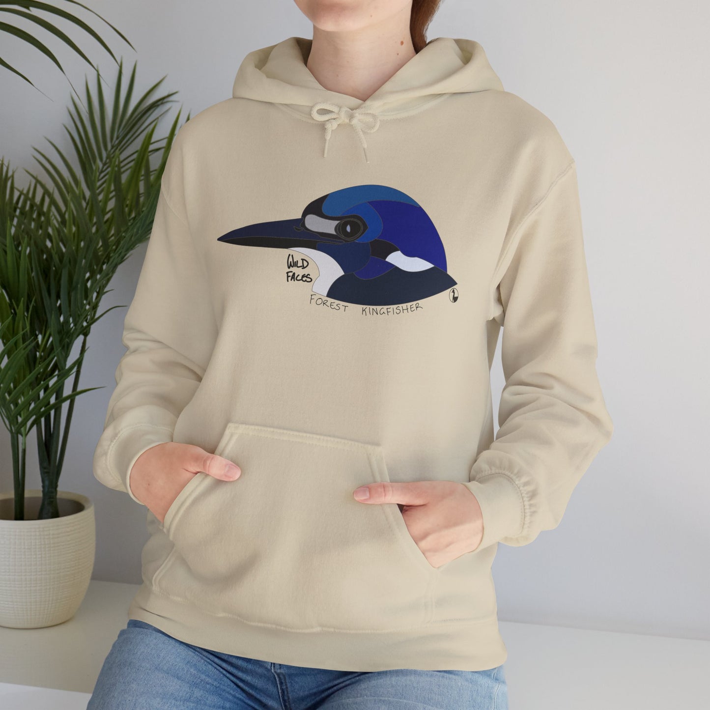 Forest Kingfisher Head | Unisex Heavy Blend™ Hooded Sweatshirt