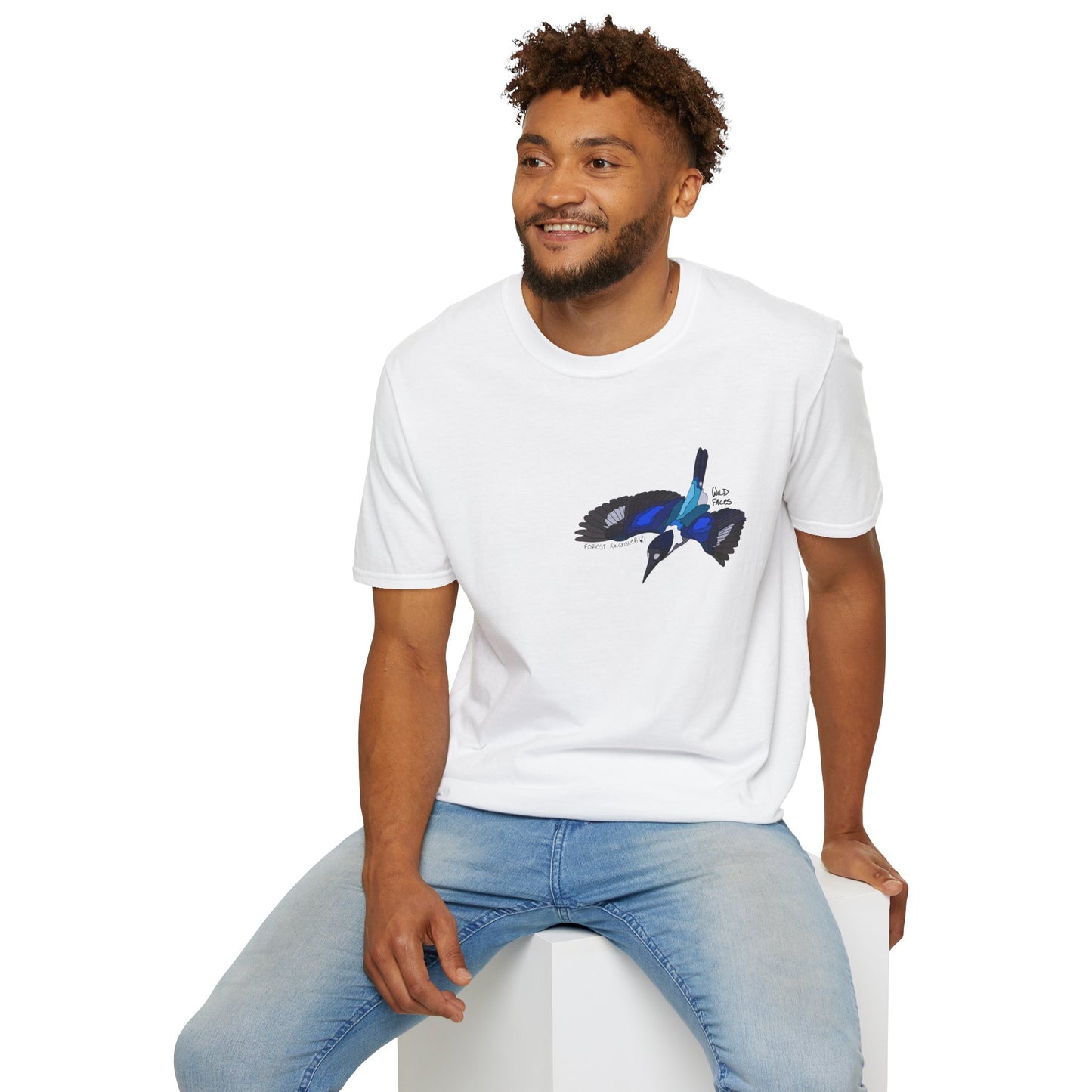 Forest Kingfisher (flying) - Small design - Unisex Softstyle T-Shirt