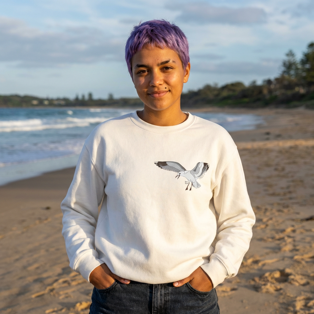 Silver Gull - in flight | Unisex Heavy Blend™ Crewneck
