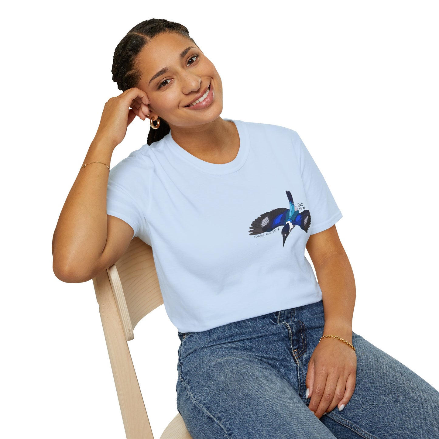 Forest Kingfisher (flying) - Small design - Unisex Softstyle T-Shirt